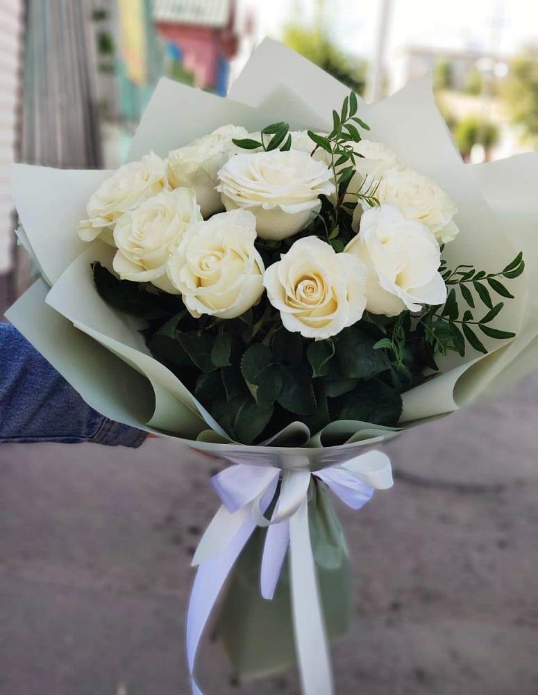 Букет Белые розы Проуд в Заиграево