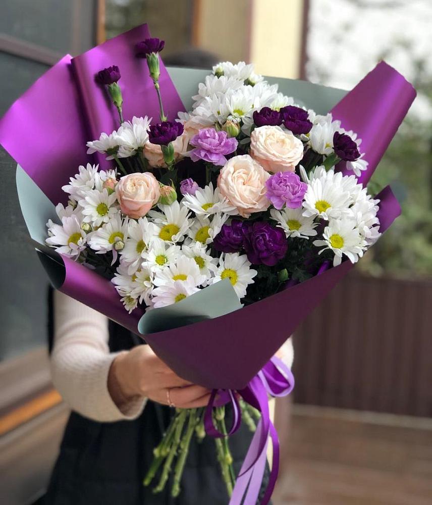 Букет цветов из: Хризантемы, Гвоздики и Розы в Заиграево