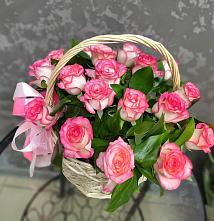 Цветочная композиция из Розы в корзине в Заиграево