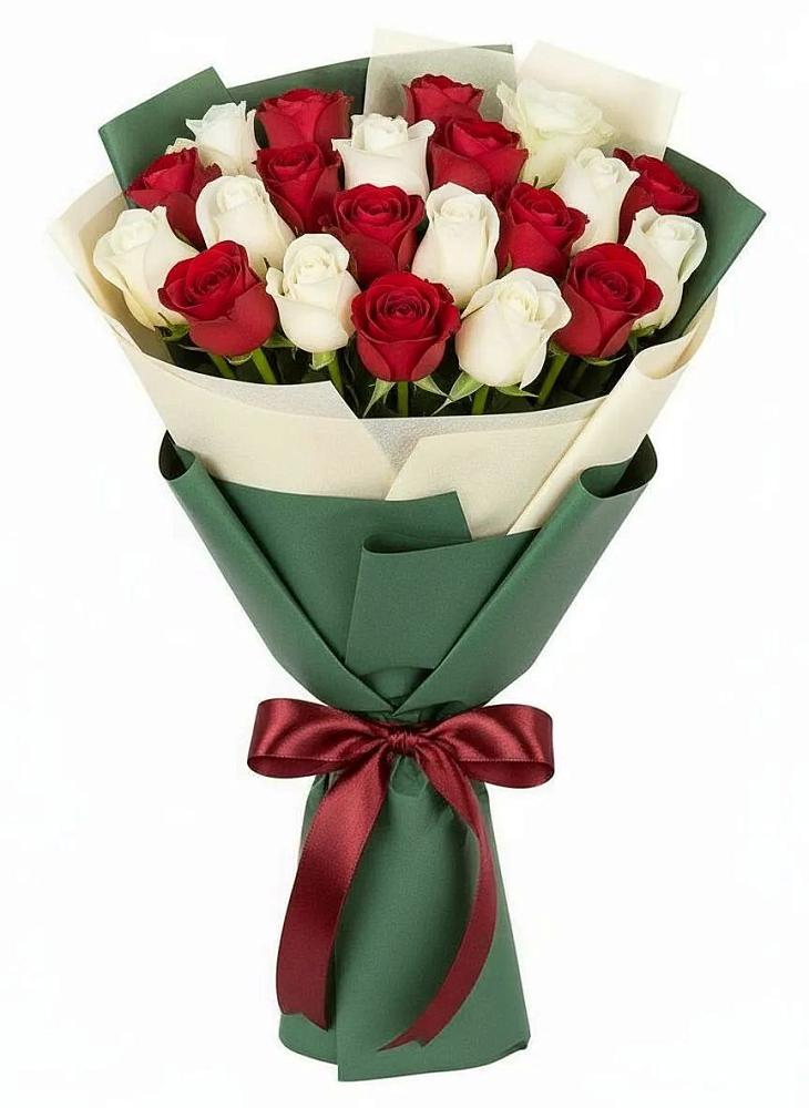 Букет Микс из красных и белых роз в Заиграево