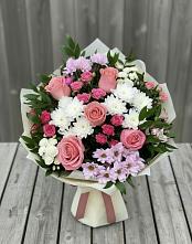 Букет цветов из:  Альстромерии, Гвоздики, Розы и Хризантемы в Заиграево