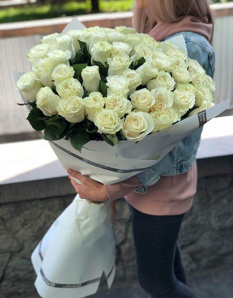 35 Белых роз в Заиграево Букет 35 Белых роз в Заиграево