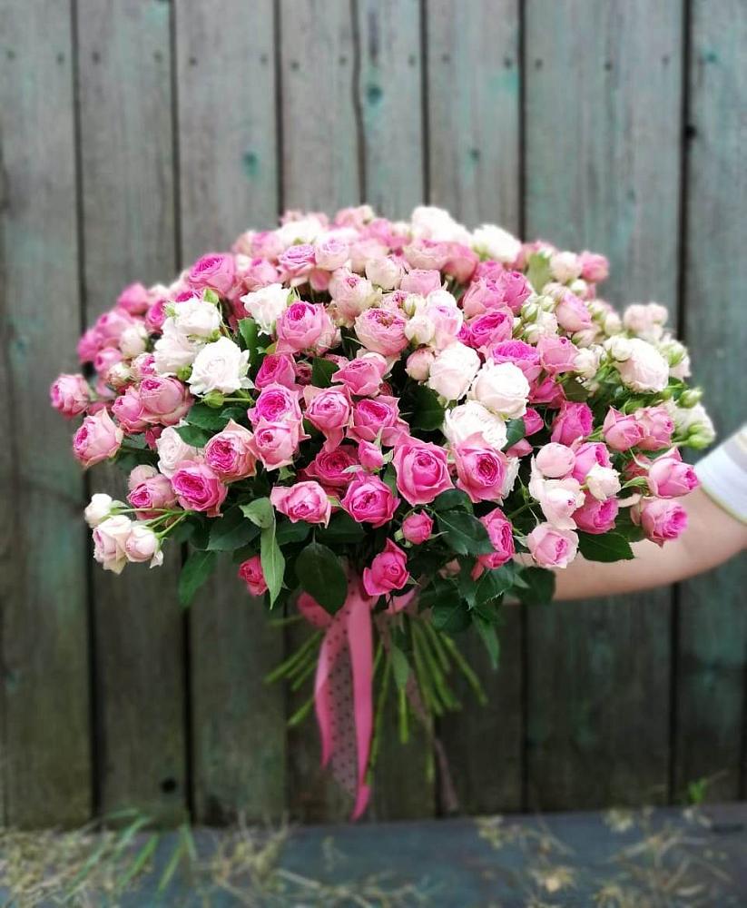 Букет Розовые кустовые розы Натали и Лав Лидия в Заиграево