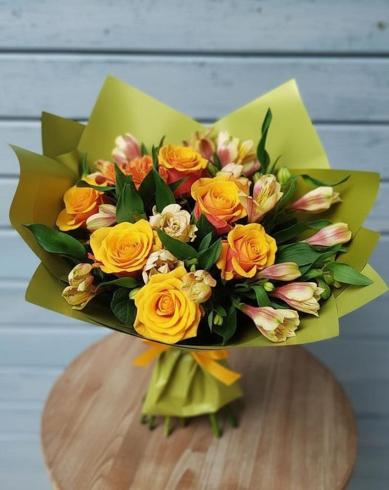 Букет цветов из: Альстромерии и Розы в Заиграево