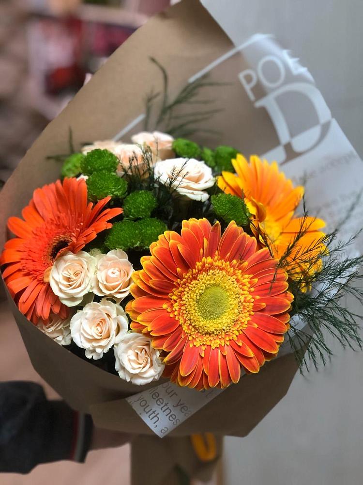 Букет цветов из: Герберы, Хризантемы и Розы в Заиграево